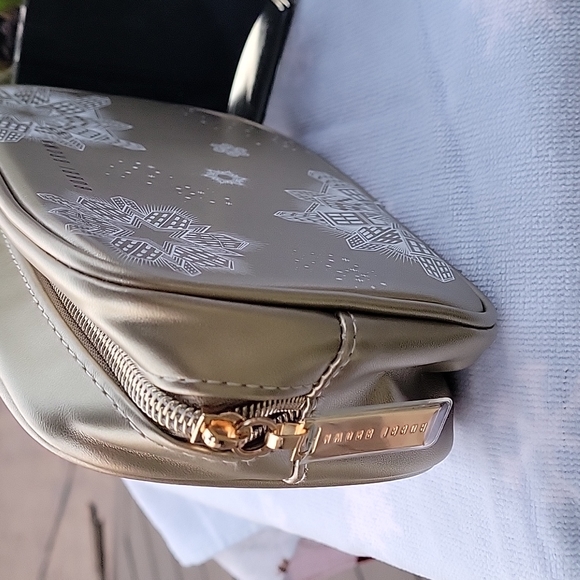 BOBBI BROWN COSMETIC CASE - Picture 3 of 8